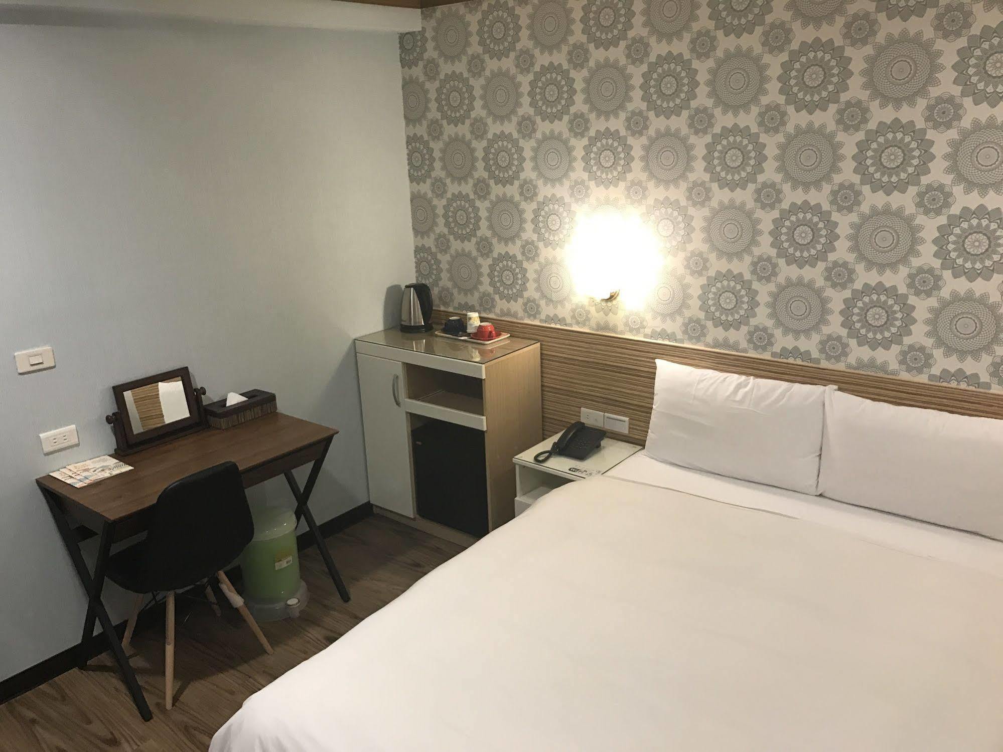 泊居旅店 Oursinn Hotel Taipei Exterior photo